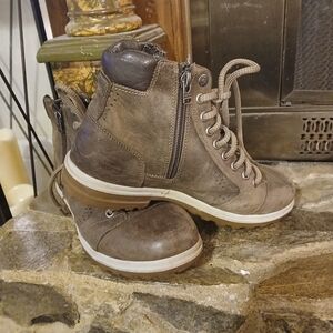 Freeway Jolie Boots Size 38